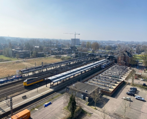 Replacing decking at Woerden station