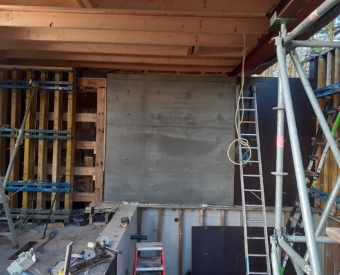 Schoonwerk betonwanden voor nieuwe garage