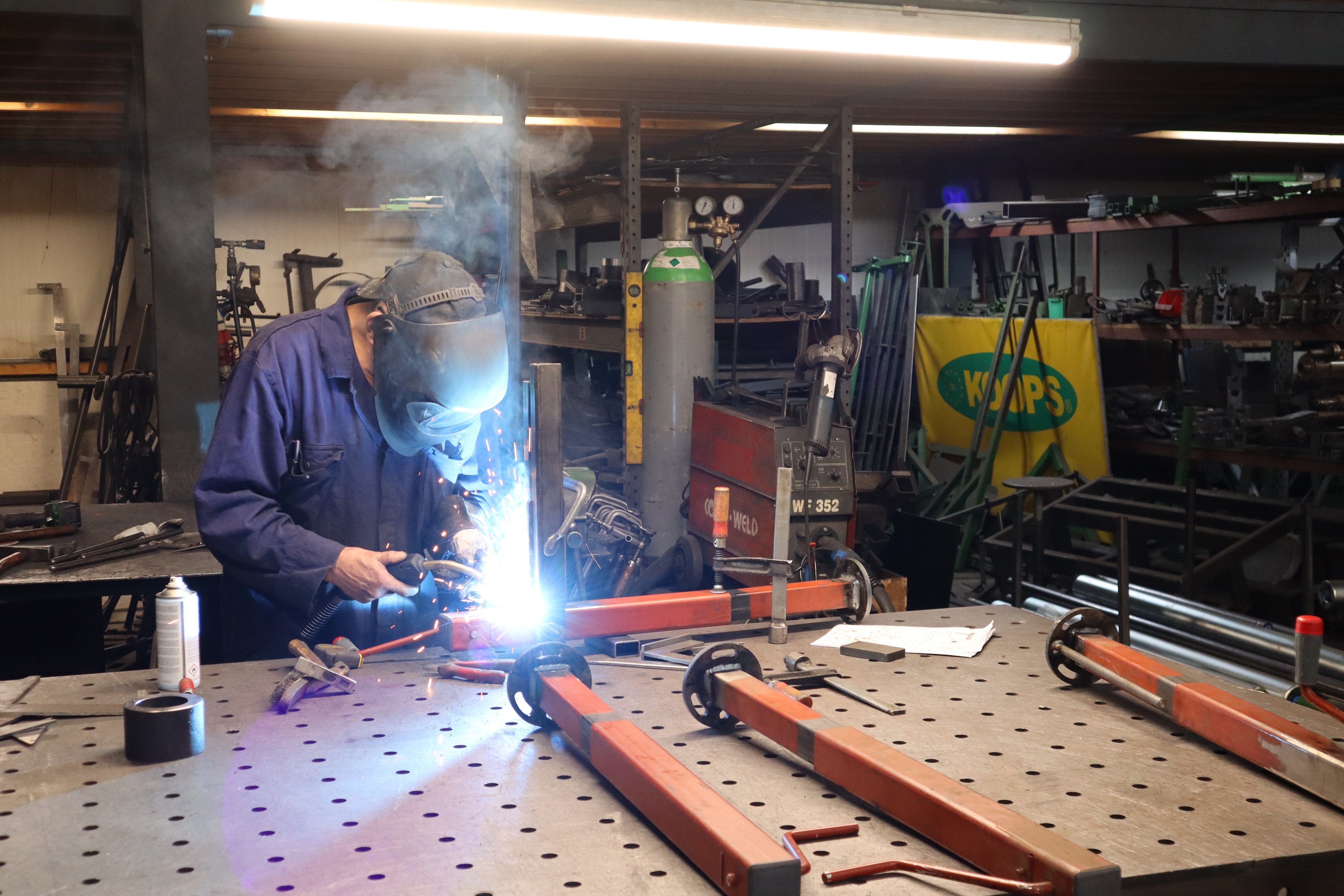 Koops Lasser / Constructiebankwerker